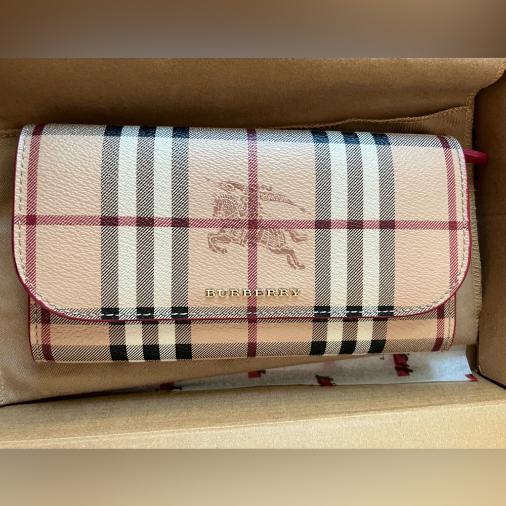 Burberry Haymarket Harris long Wallet in Coral Red